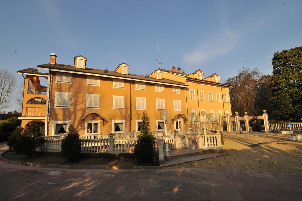 Park Hotel Villa Salzea Trofarello Exterior photo